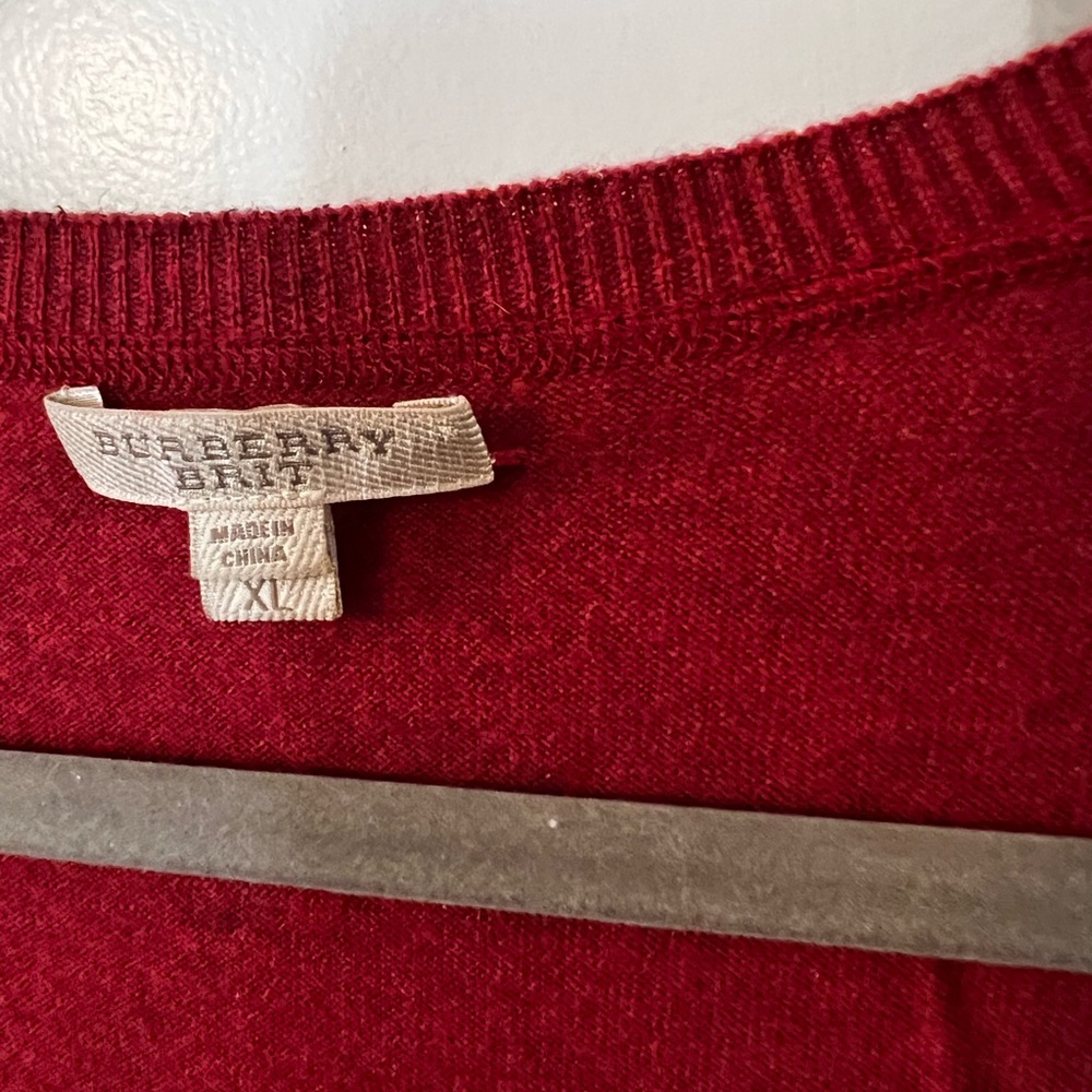 Authentic Burberry XL lightweight sweater - Picture 3 of 5